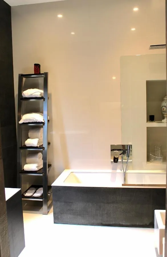 48 Fourty Eight Luxury Suites Rome 0*,